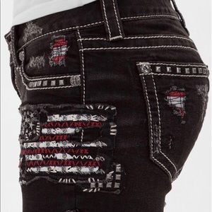 Miss Me Buckle flag stretch shorts OUT OF STOCK!